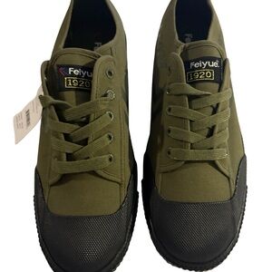 Feiyue Men's Khaki and Black Sneakers